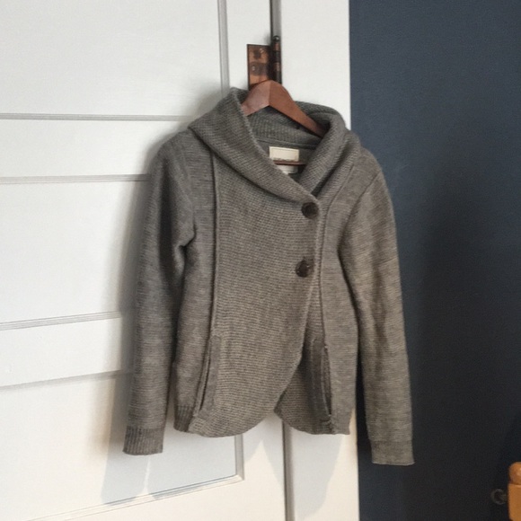 Cozy asymmetrical sweater from OLIVE des OLIVE - Picture 1 of 5